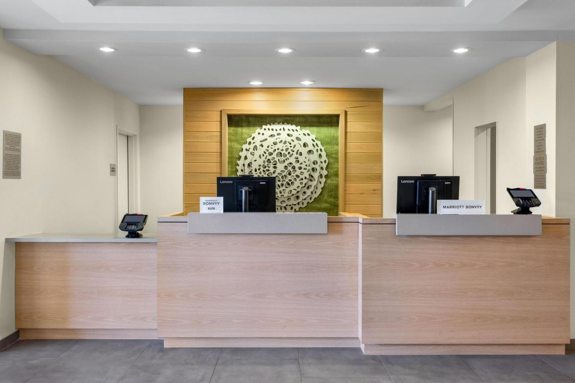 福尔特华尔顿堡滩西北智选假日酒店和套房 沃尔顿堡滩 外观 照片